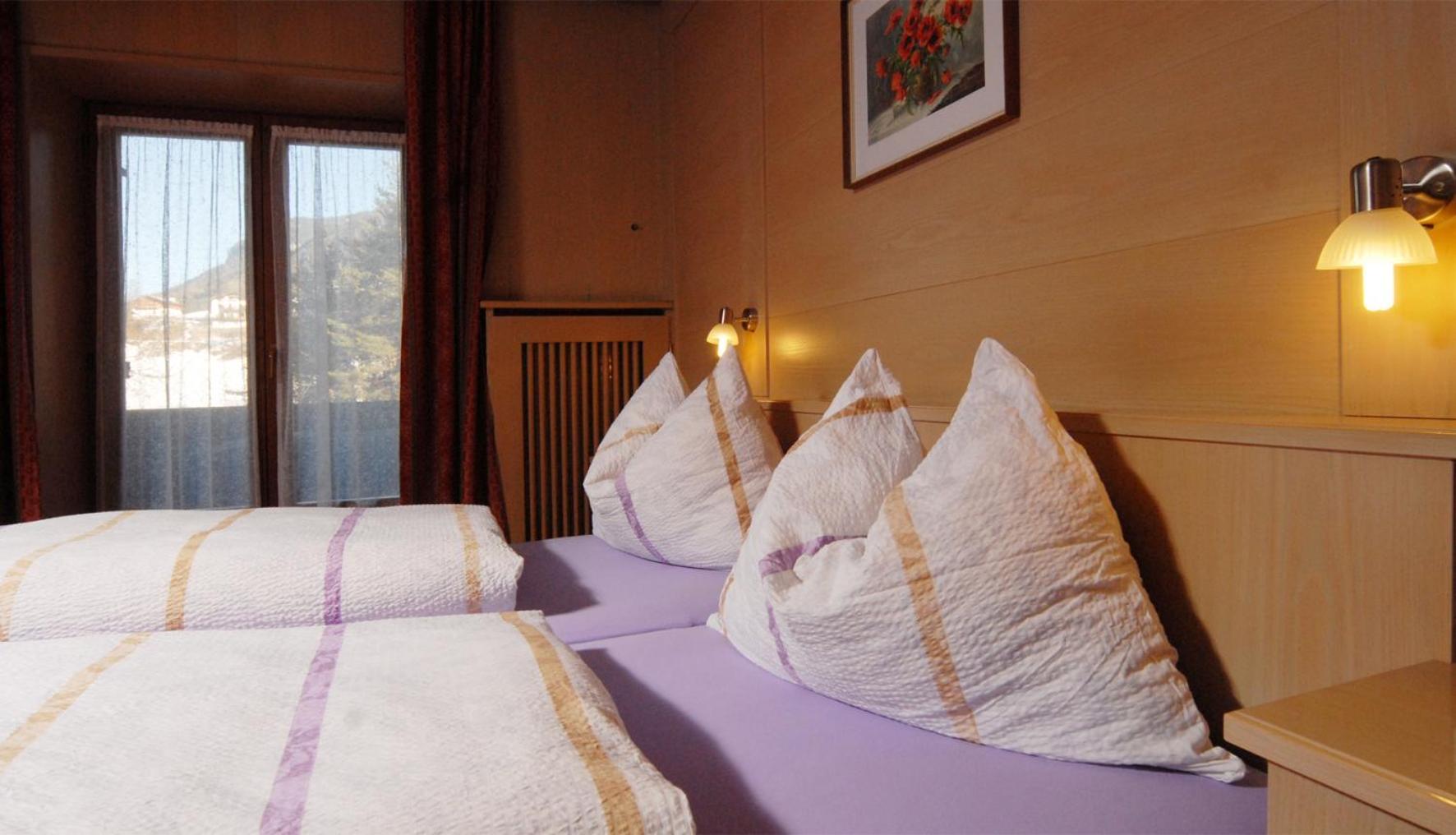 Garni Waldfrieden Hotel Кастелрото Екстериор снимка